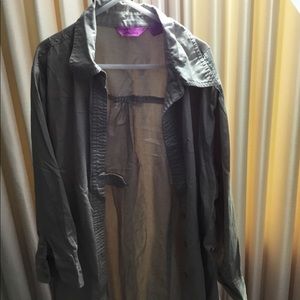 Women’s blouse/shirt